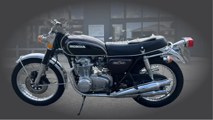 Black Honda CB550